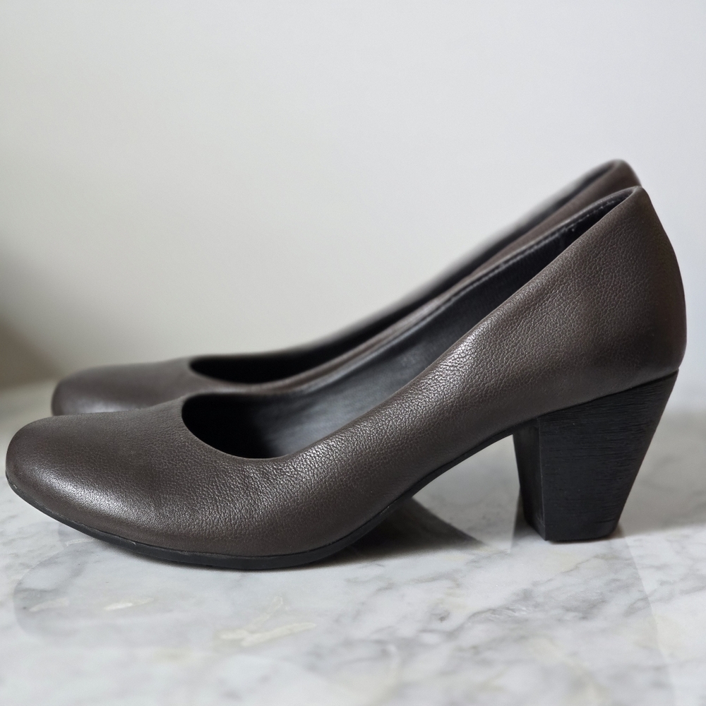 BUENO Brown Leather 2.5" Heel Pumps Size EU 38 US 7.5